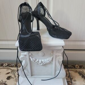 Bottega-Inspired Mesh Tie Heels, Black, Sz 8 (39)